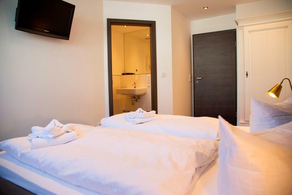 Hotel Zum Goldenen Stern Pruem Ngoại thất bức ảnh